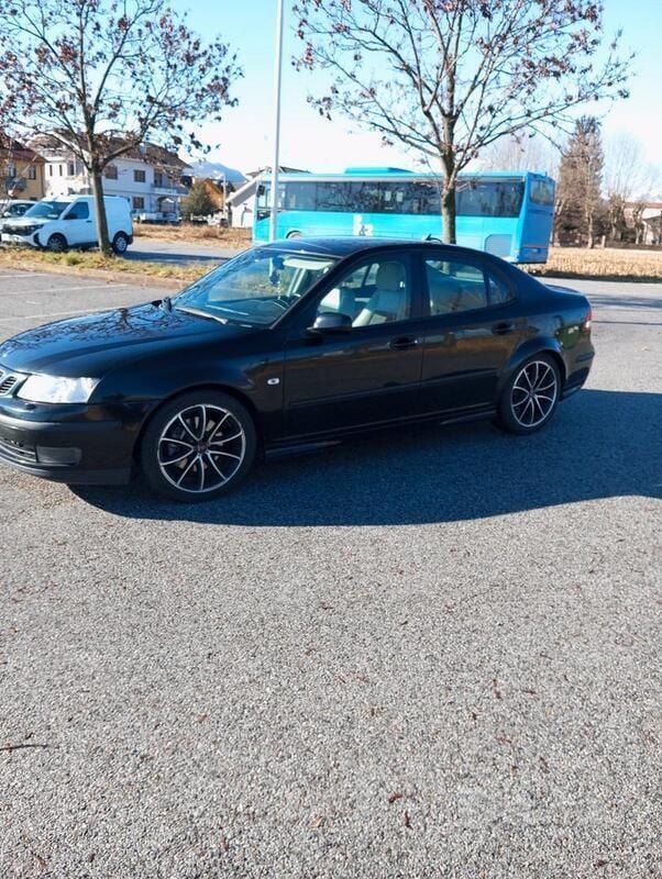 Nero Usata 2008 Saab 9-3 Tre volumi | 12.500 € - Immagine 1/4
