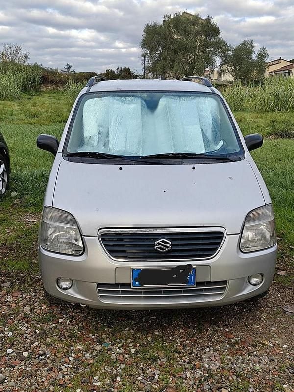 Usata Suzuki Wagon R+ 2002 Grigio Monovolume