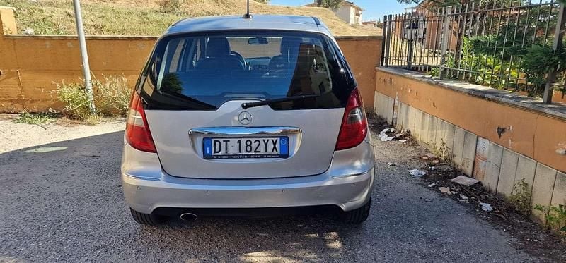 Usata Mercedes A200 Avantgarde 140 CV (102 kW) 2009 Monovolume