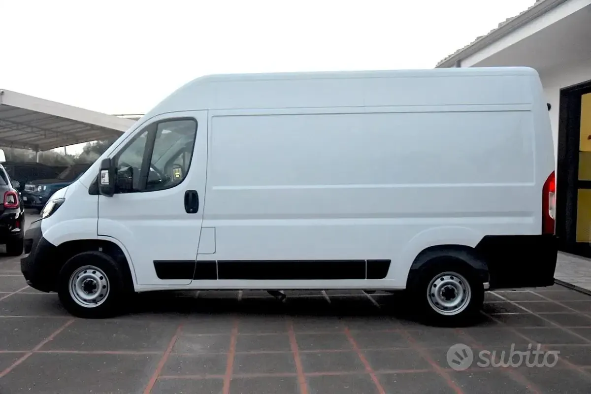 Usata Fiat Ducato 140 CV (102 kW) 2023 Bianco Furgone