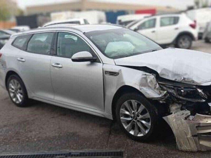 Usata Kia Optima 141 CV (103 kW) 2017 Grigio Station wagon
