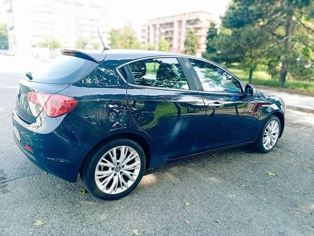 Usata Alfa Romeo Giulietta Super 120 CV (88 kW) 2016 Utilitaria