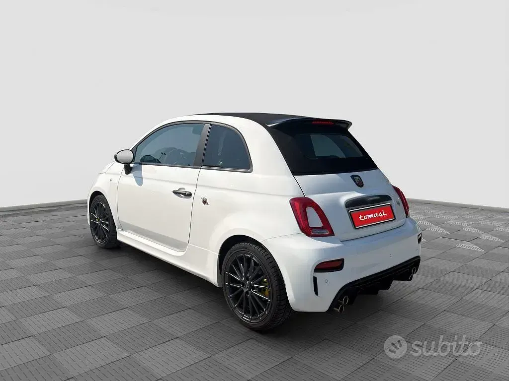 Usata Abarth 695 179 CV (131 kW) 2024 Bianco Utilitaria