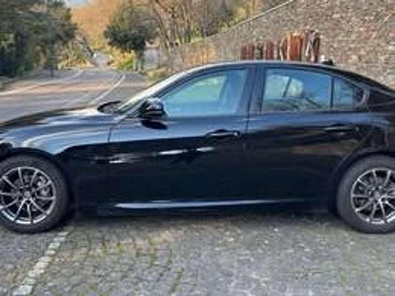 Usata Alfa Romeo Giulia Business 150 CV (110 kW) 2017 Nero Berlina