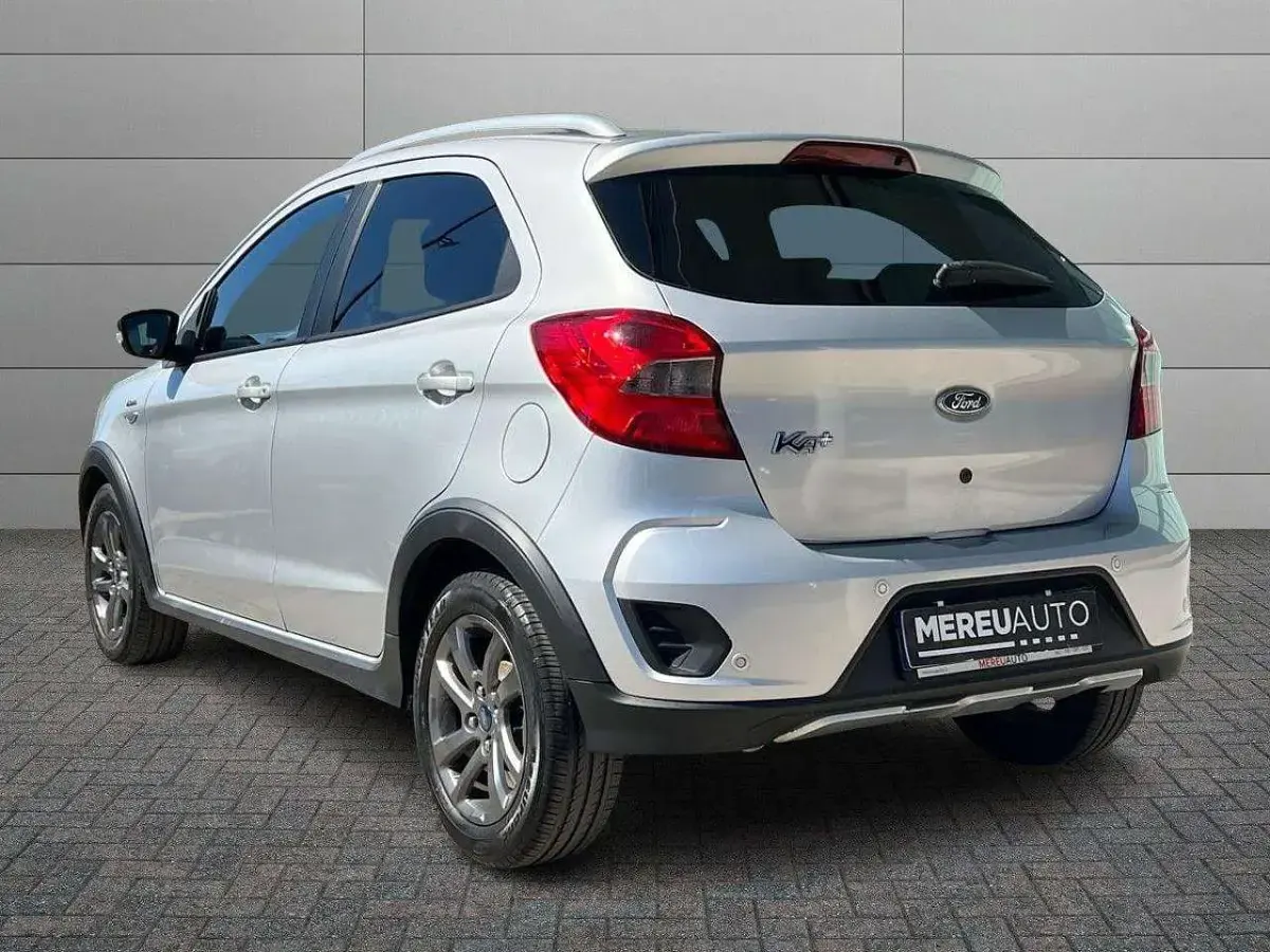 Usata Ford Ka Active 86 CV (63 kW) 2019 Grigio Berlina