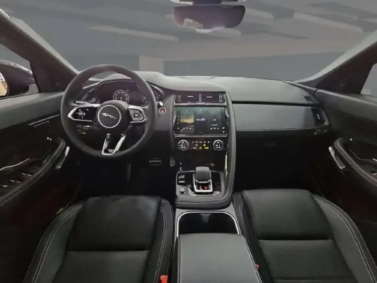 Usata Jaguar E-Pace R-Dynamic 163 CV (119 kW) 2023 Nero SUV