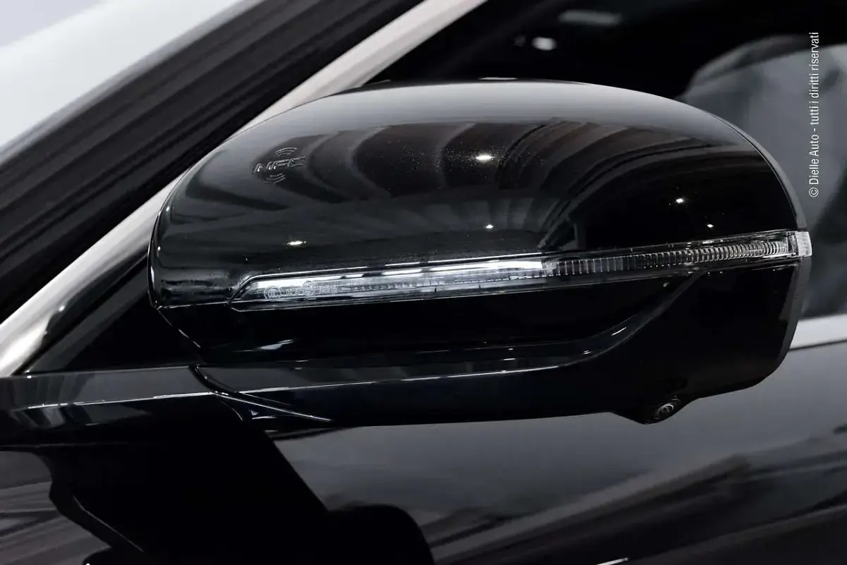 Nuova BYD Seal U 324 CV (238 kW) 2026 Delan black SUV