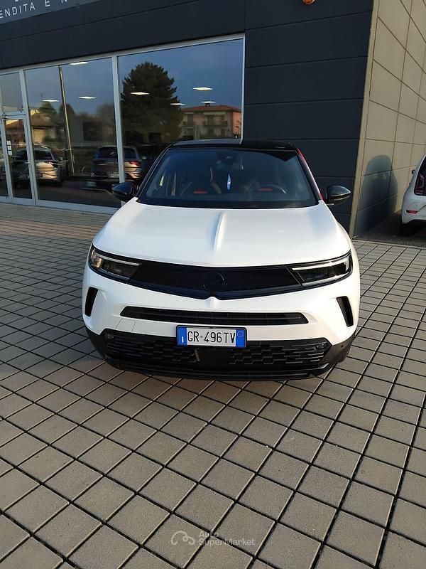 Usata Opel Mokka 131 CV (96 kW) 2023 Bianco SUV