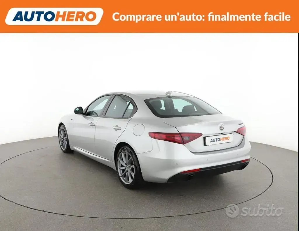 Usata Alfa Romeo Giulia 190 CV (139 kW) 2021 Grigio Berlina