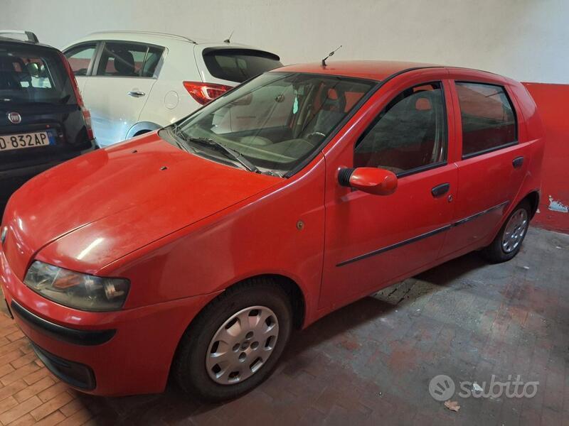 Usato 2000 Fiat Punto 1.2 Benzin 60 CV (1.750 €)