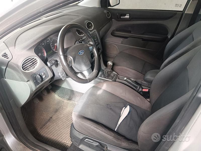 Usata Ford Focus 90 CV (66 kW) 2005 Station wagon