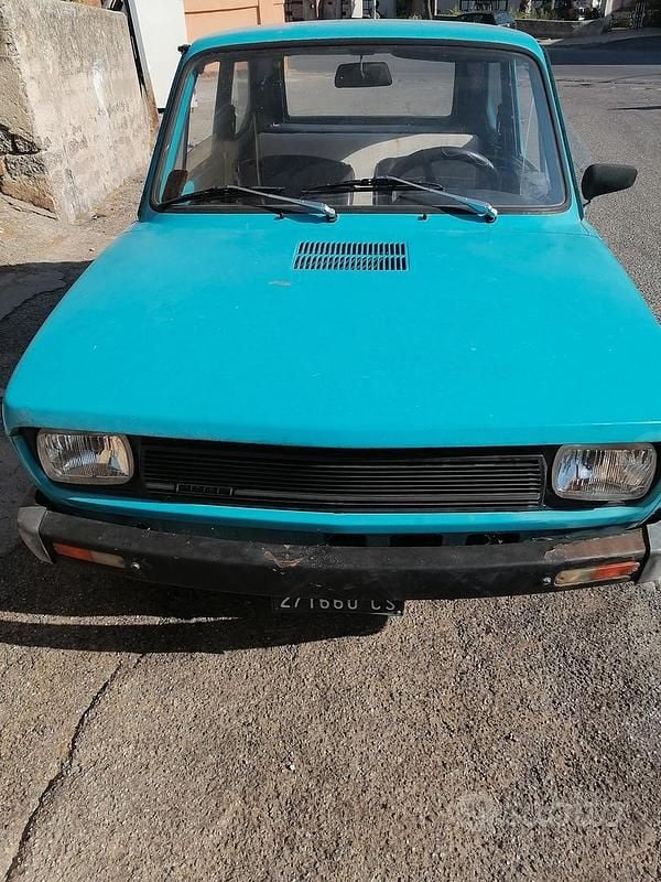 Usata Fiat 127 45 CV (33 kW) 1990 Blu Berlina