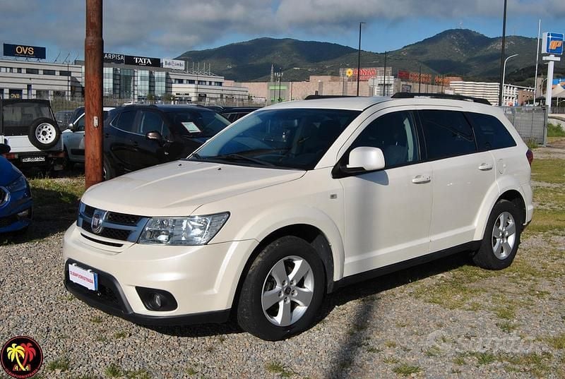 Usata Fiat Freemont 140 CV (102 kW) 2012 Bianco SUV