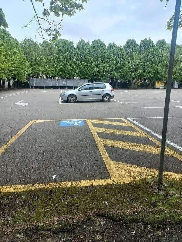 Usata VW Golf IV Individual 140 CV (102 kW) 2005 Berlina