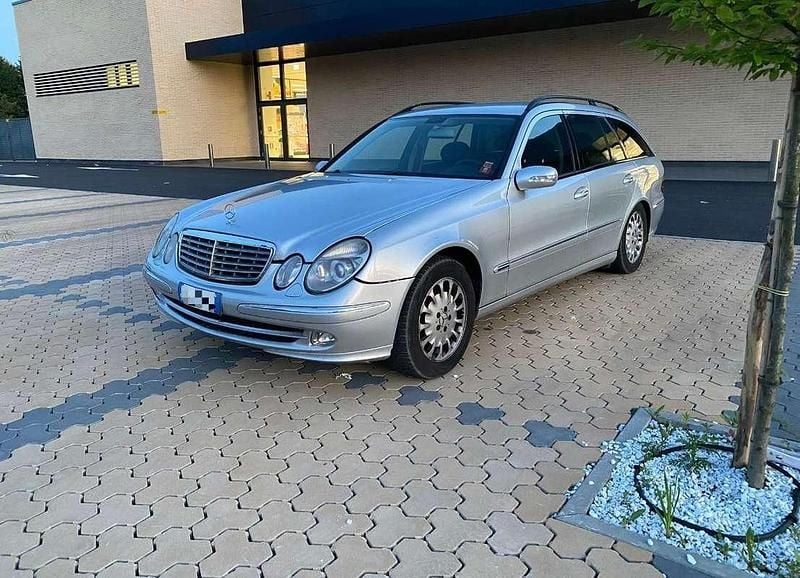 Usata Mercedes E280 Avantgarde 190 CV (139 kW) 2006 Station wagon