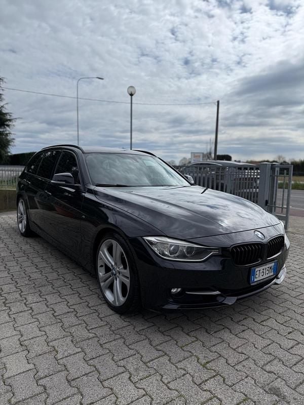 Usata BMW 325 M Sport 218 CV (160 kW) 2013 Nero Station wagon