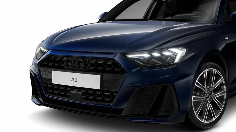 Nuova Audi A1 Sportback S-Line 116 CV (85 kW) 2025 Blu navarra metallizzato Utilitaria