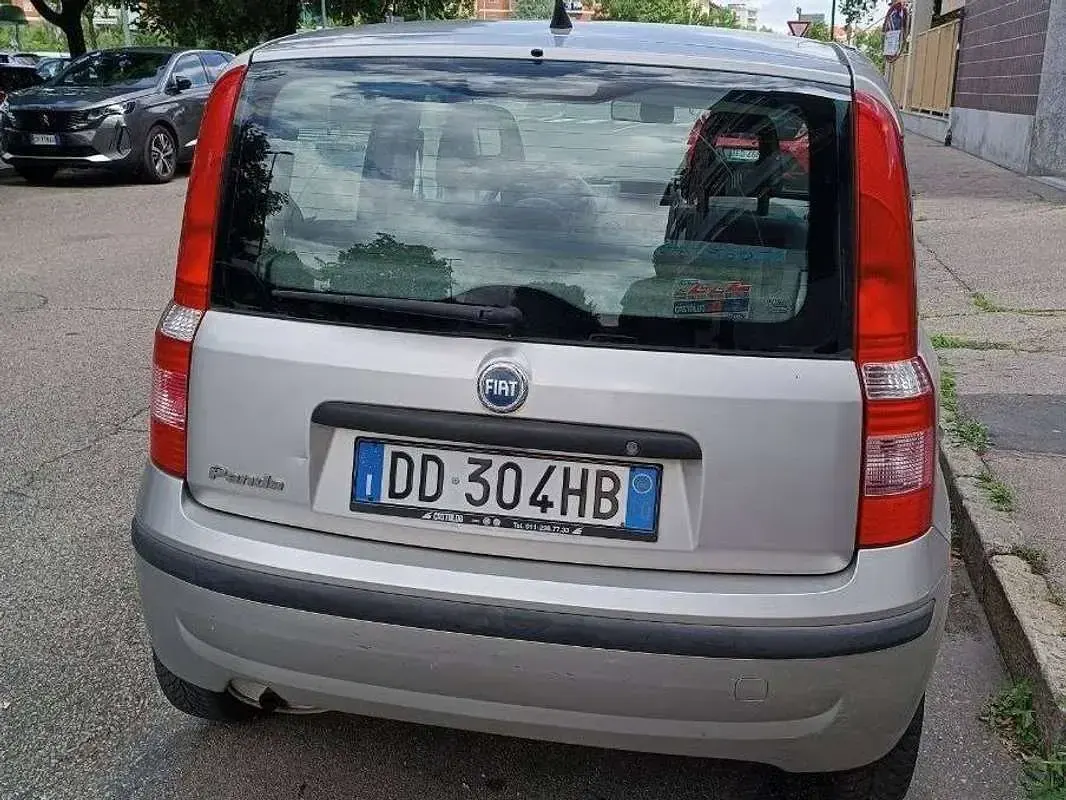 Usata Fiat Panda 54 CV (39 kW) 2006 Argento Utilitaria