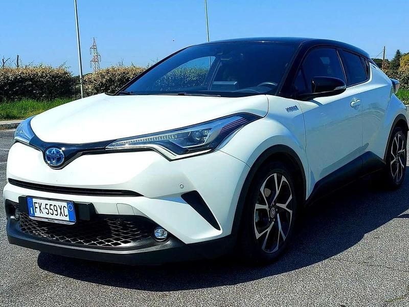 Usata Toyota C-HR Style 98 CV (72 kW) 2017 Bianco SUV