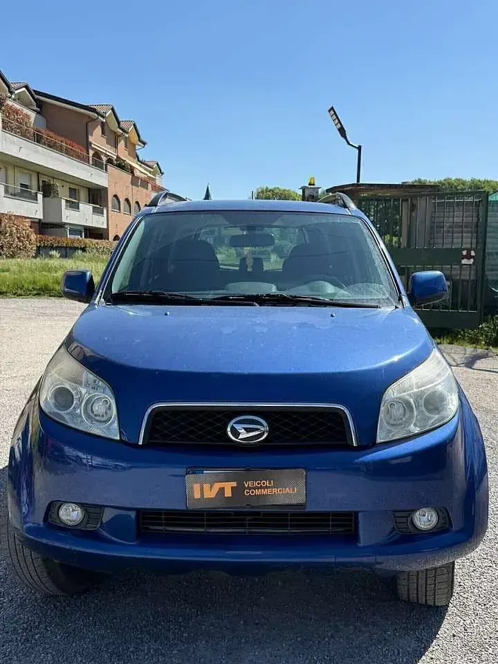 Usata Daihatsu Terios HIRO 105 CV (77 kW) 2009 Blu/azzurro SUV