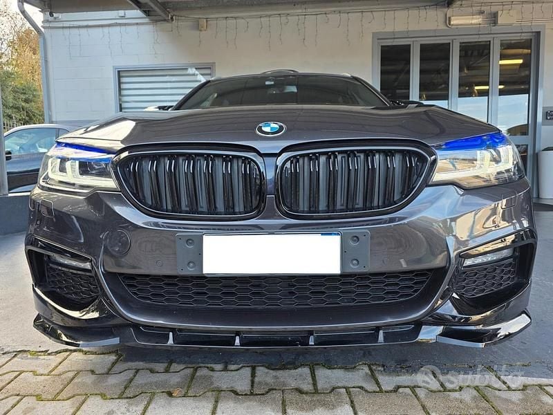Usado BMW 530 Sport Line 265 HP (194 kW) 2017 Cinzento Carrinha