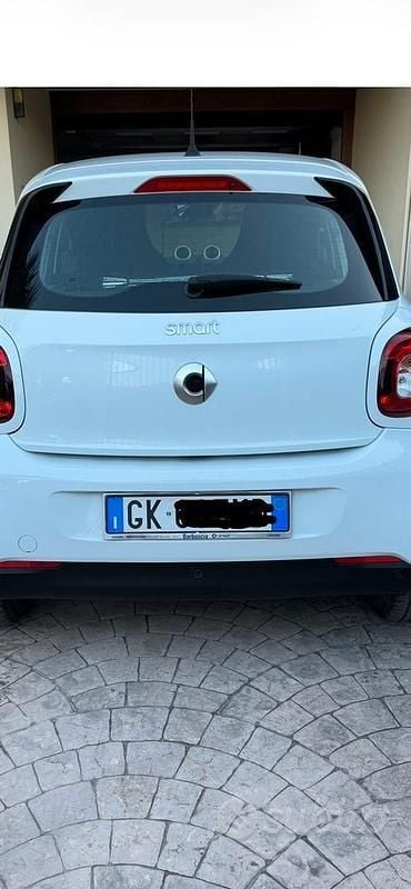 Begagnad Smart ForFour Passion 90 HK (66 kW) 2018 Vit Halvkombi