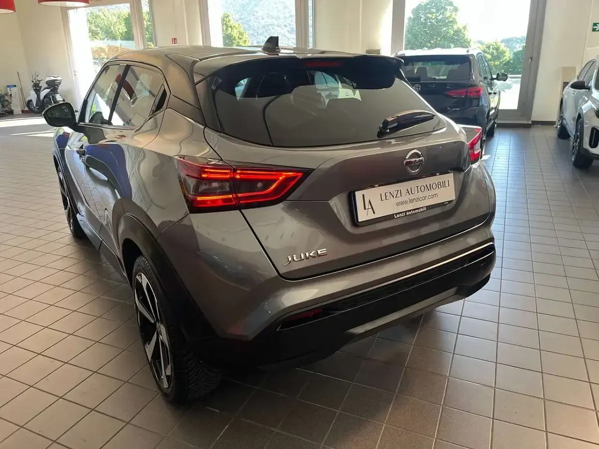 Usata Nissan Juke N-Connecta 114 CV (83 kW) 2022 Grigio SUV
