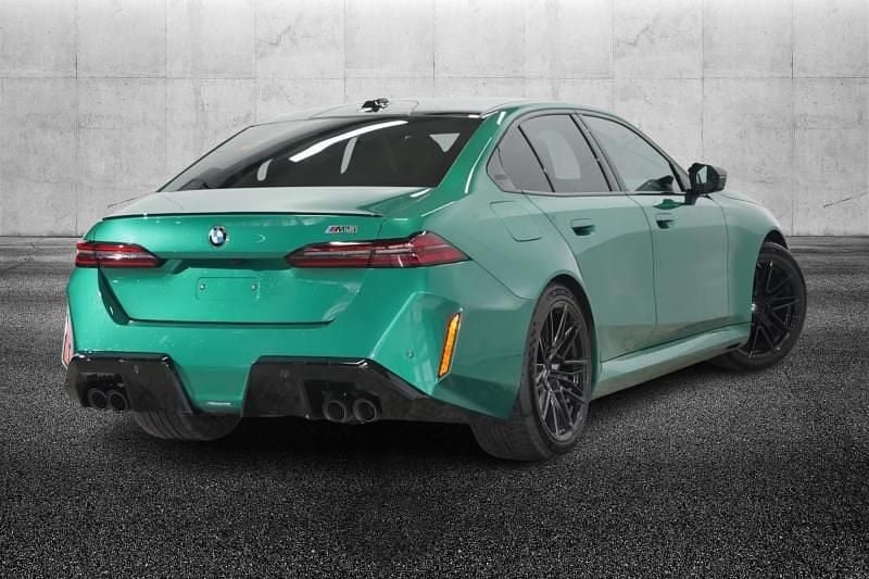Usata BMW M5 Comfort Edition 727 CV (534 kW) 2025 Verde metallizzato Berlina