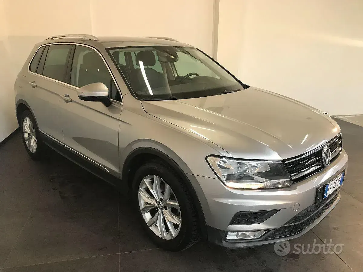 Usata VW Tiguan Business 150 CV (110 kW) 2017 Grigio SUV