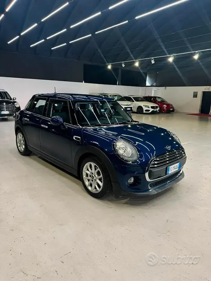 Usata Mini ONE 95 CV (69 kW) 2016 Bluazzurro Utilitaria