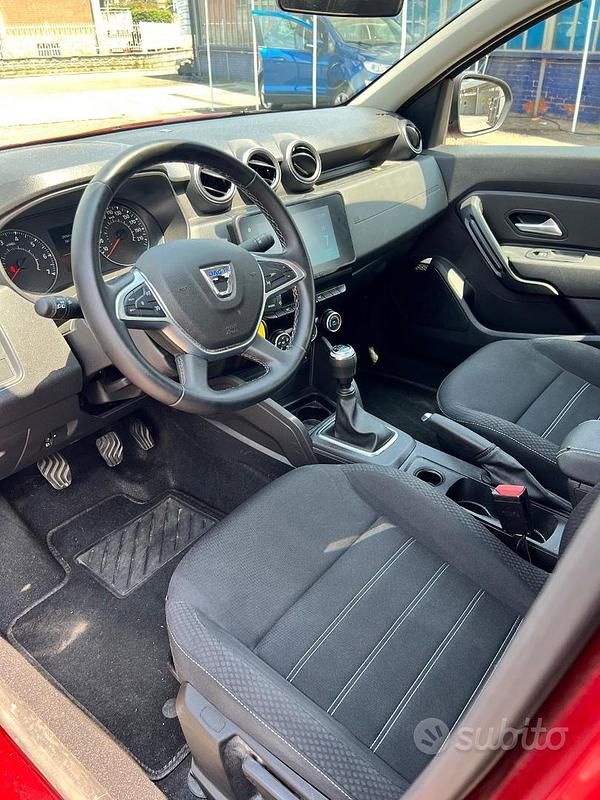Usata Dacia Duster 101 CV (74 kW) 2022 Rosso SUV