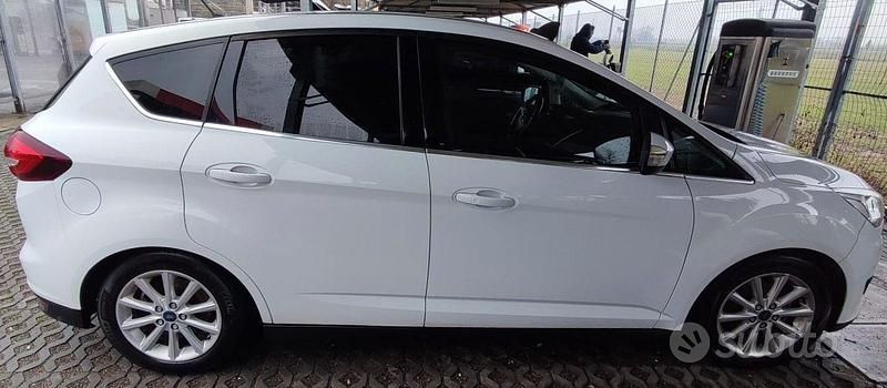 Usata Ford C-MAX Titanium 120 CV (88 kW) 2017 Bianco Monovolume