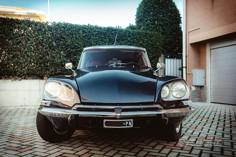 Usata Citroën DS 131 CV (96 kW) 1970 Blu Berlina