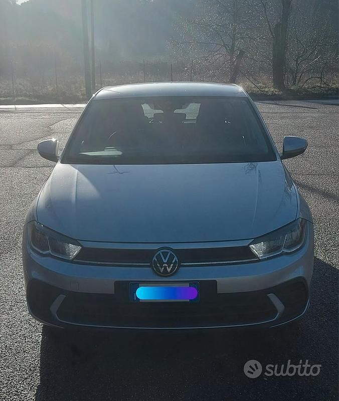 Usata VW Polo 80 CV (58 kW) 2023 Grigio Utilitaria