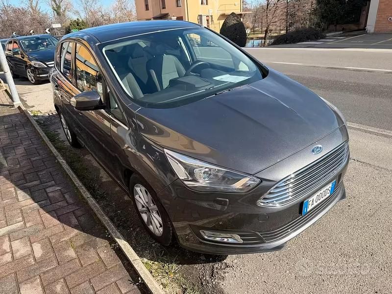Usata Ford C-MAX Titanium 125 CV (91 kW) 2015 Grigio Monovolume