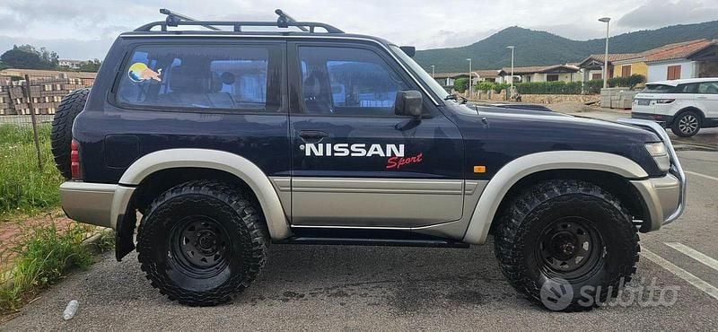Usata Nissan Patrol 158 CV (116 kW) 2000 Blu SUV