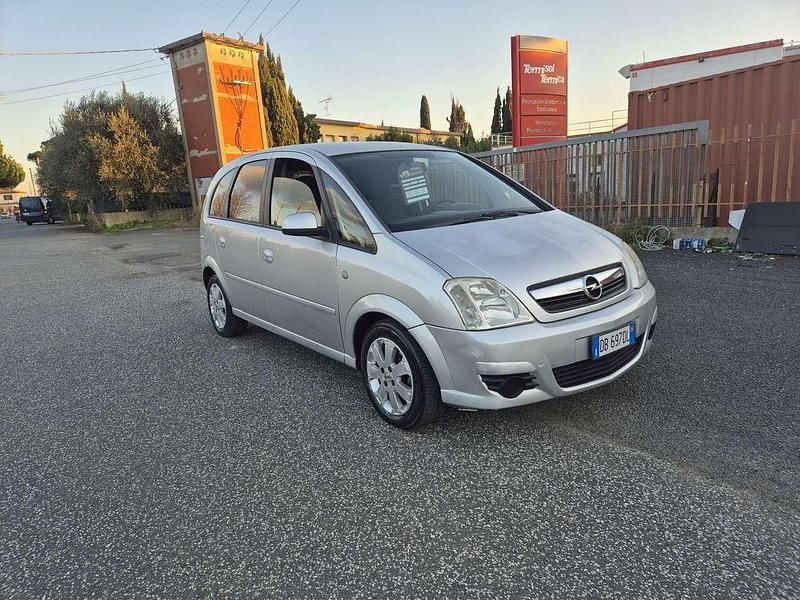 Other Usata 2006 Opel Meriva Club Monovolume | 2499 € (Buon prezzo) - Immagine 1/4