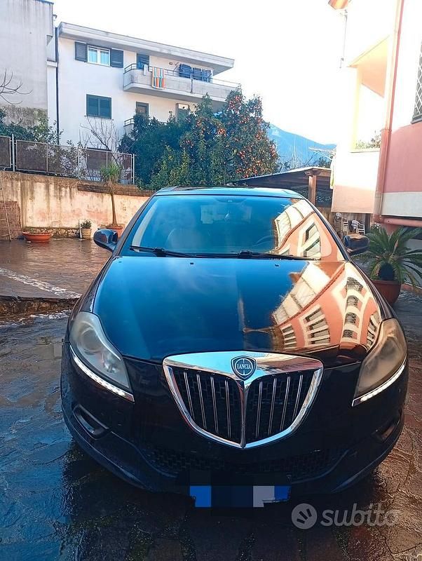 Usata Lancia Delta 105 CV (77 kW) 2010 Nero Utilitaria