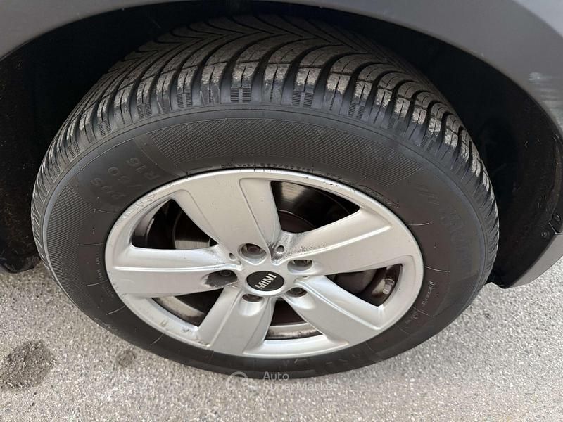 Usata Mini ONE Business 90 CV (66 kW) 2016 Blu Utilitaria