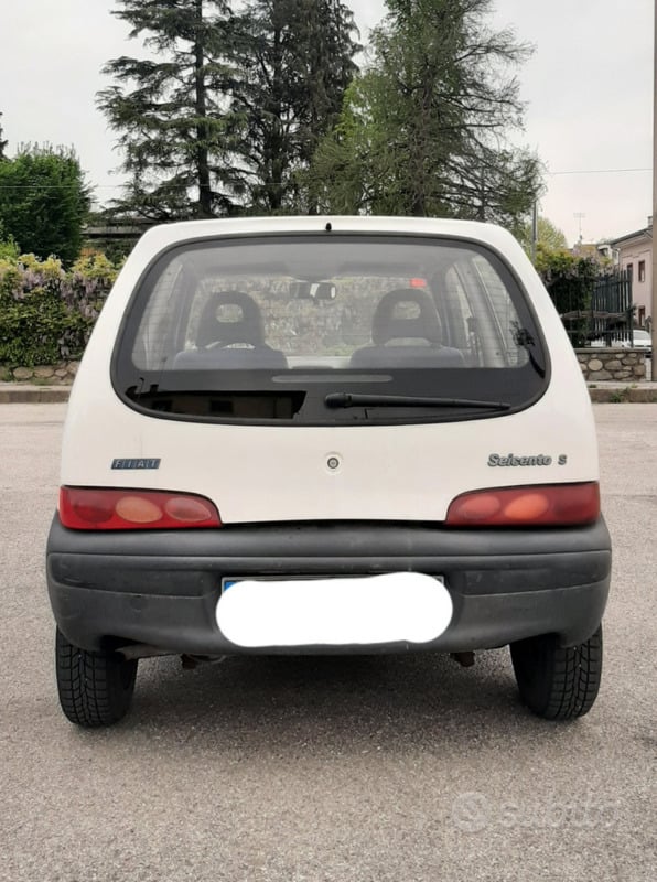 Usato 2001 Fiat 600 1.1 Benzin 54 CV (1.500 €)