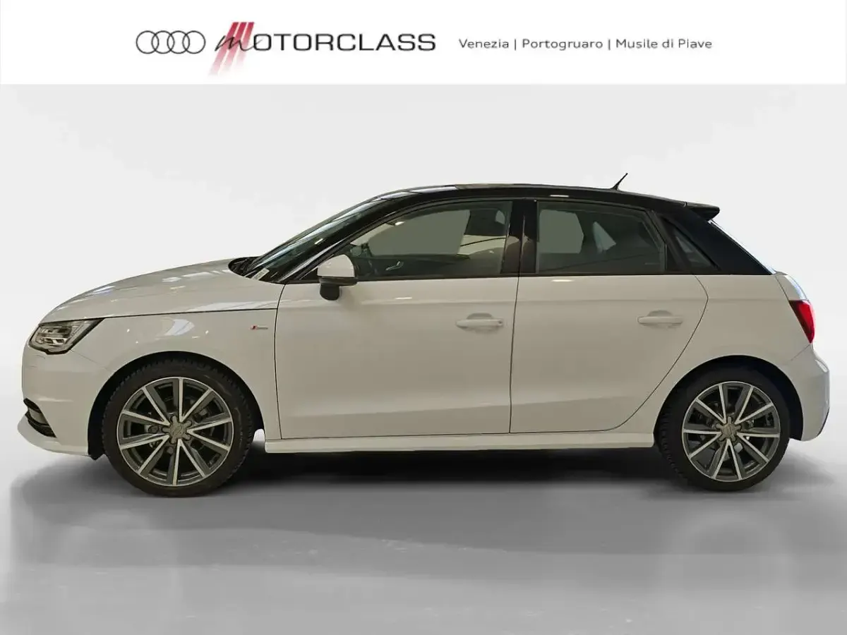 Usata Audi A1 Sportback Sport 95 CV (69 kW) 2018 2y bianco ghiacciaio metallizz Utilitaria
