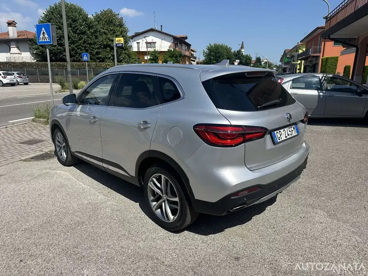 Usata MG EHS Luxury 258 CV (189 kW) 2023 Argento SUV