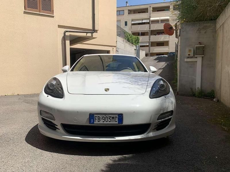 Usata Porsche Panamera Platinum Edition 299 CV (219 kW) 2015 Bianco Berlina
