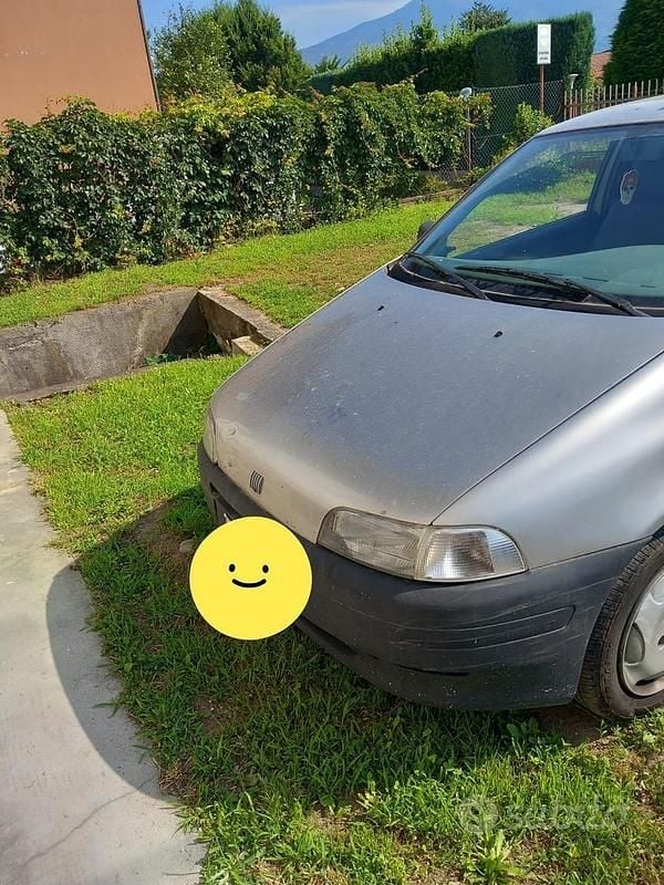 Usata Fiat Punto 80 CV (58 kW) 1999 Grigio Utilitaria