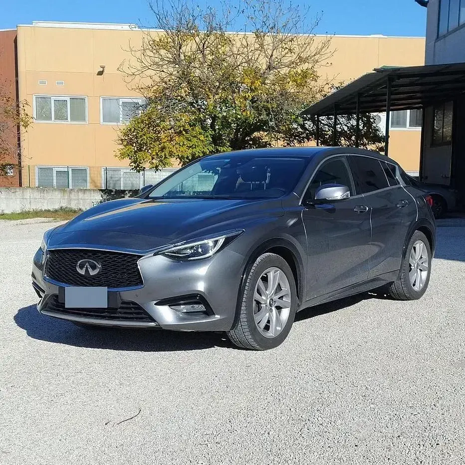 Usata Infiniti Q30 109 CV (80 kW) 2017 Grigio Berlina