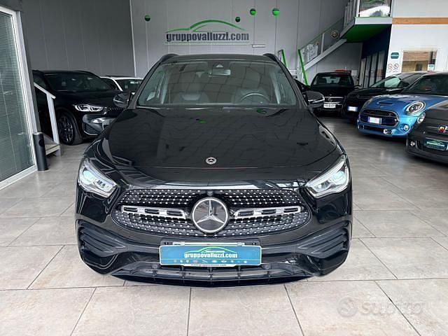 Usata Mercedes GLA180 Premium 116 CV (85 kW) 2022 Nero SUV