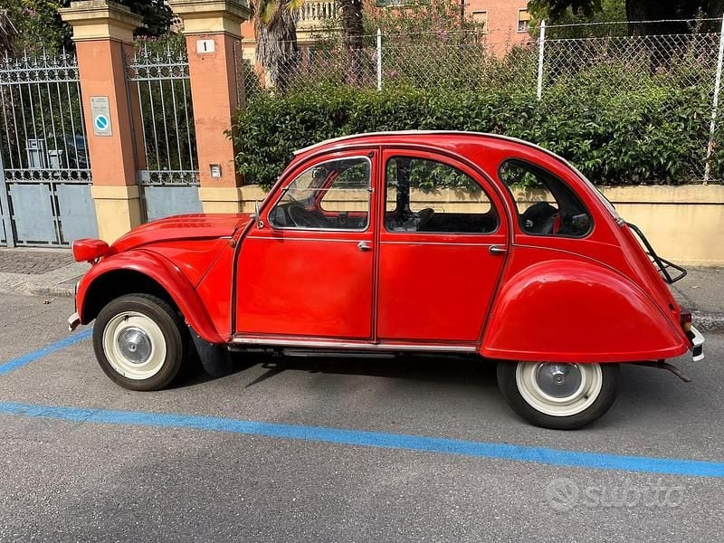 Rosso Usata 1970 Citroën 2CV Tre volumi | 5900 € - Immagine 1/4