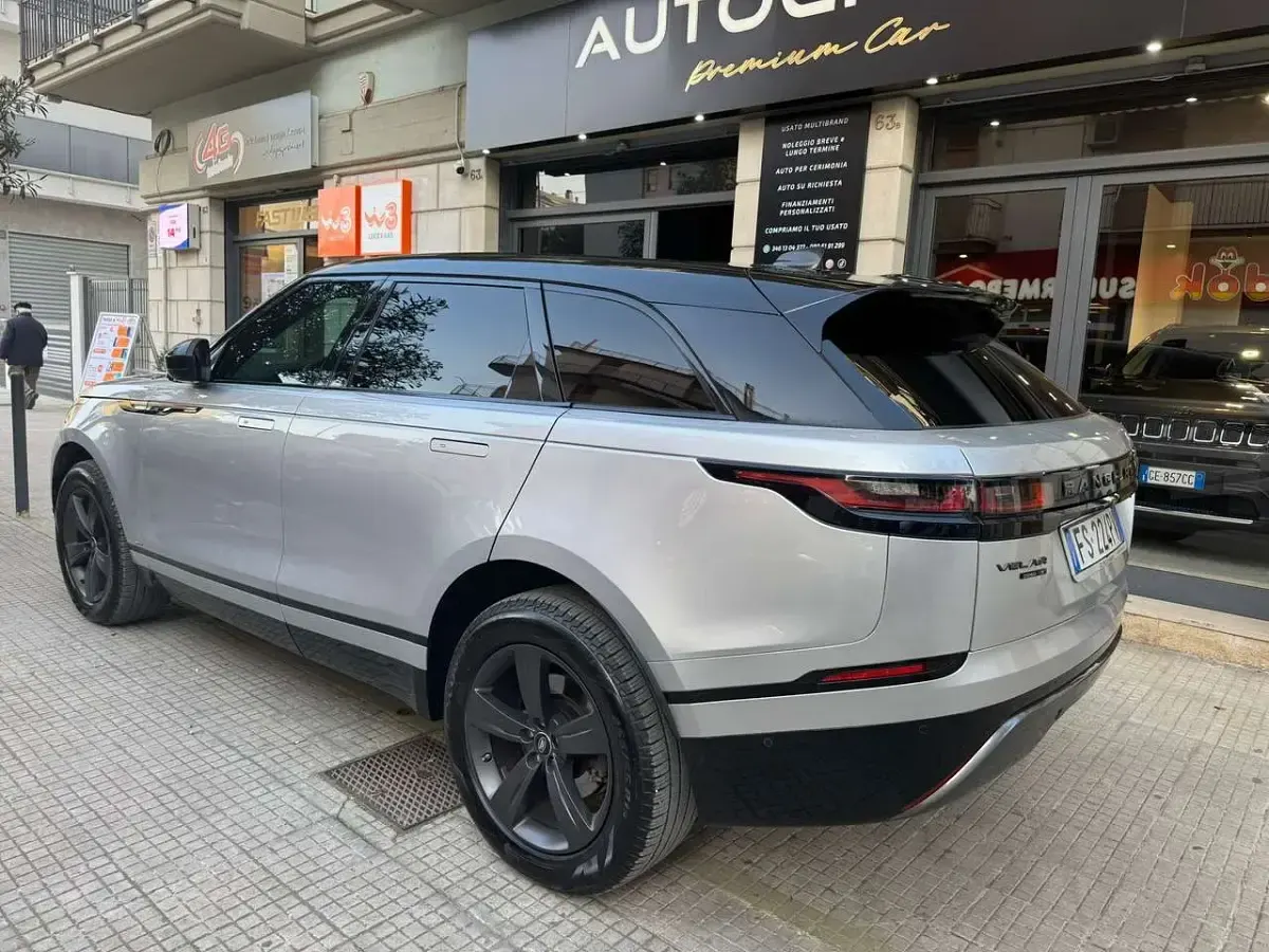 Usata Land Rover Range Rover Velar R-Dynamic 241 CV (177 kW) 2018 Nero SUV