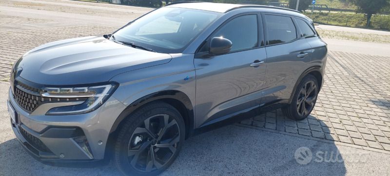 Usata Renault Austral Esprit Alpine 200 CV (147 kW) 2023 Grigio SUV
