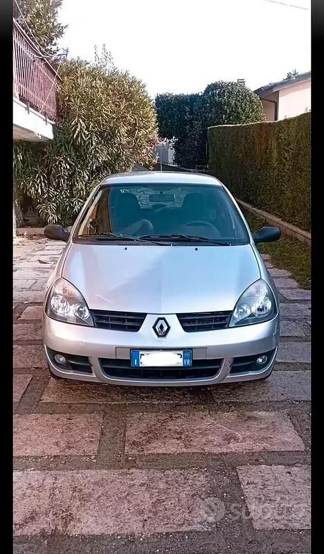 Usata Renault Clio II 2008 Berlina